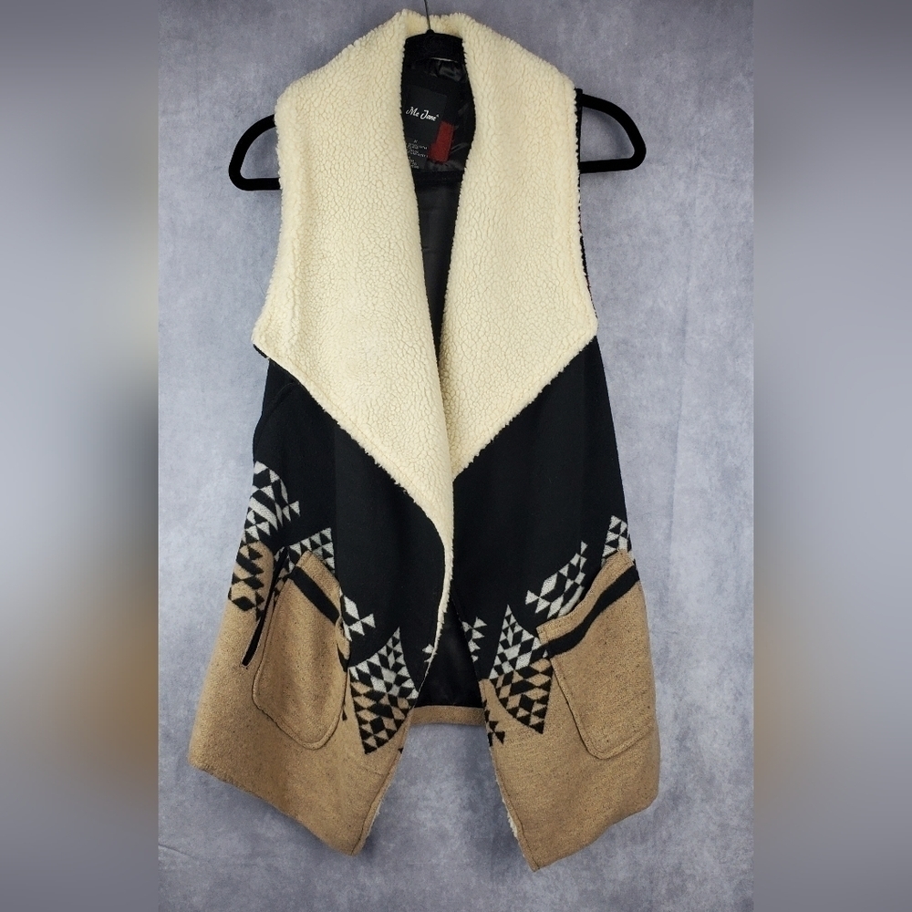 Me Jane‎ western cowgirl Warm vest sherpa trim size M